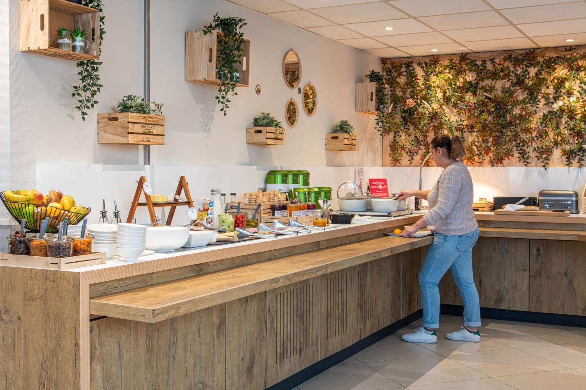 ibis Paris Gare du Nord Château Landon 10ème Extérieur photo
