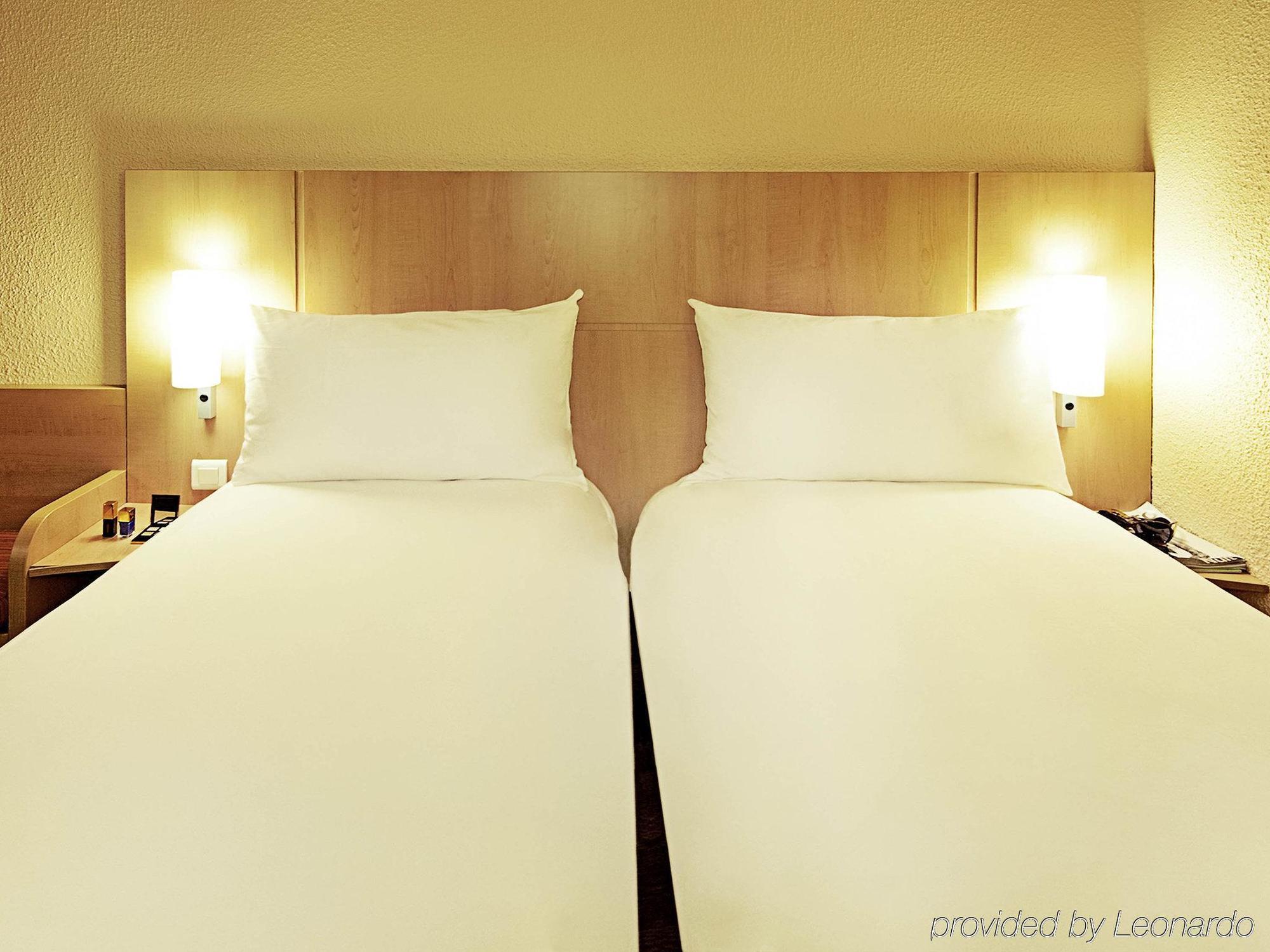 ibis Paris Gare du Nord Château Landon 10ème Extérieur photo